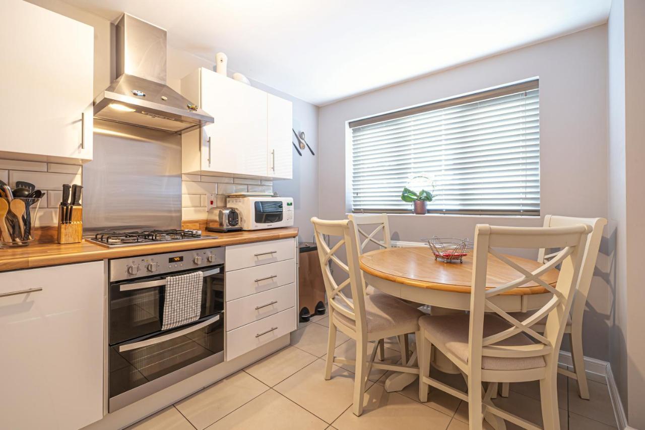 Modern Townhouse - Sleeps Up To 6 Apartamento Maidenhead Exterior foto